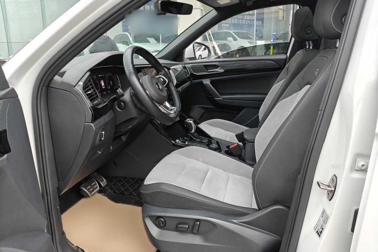 Used Volkswagen Tayron 2020 380TSI All-Wheel Drive R-Line Connected Version Interior 5