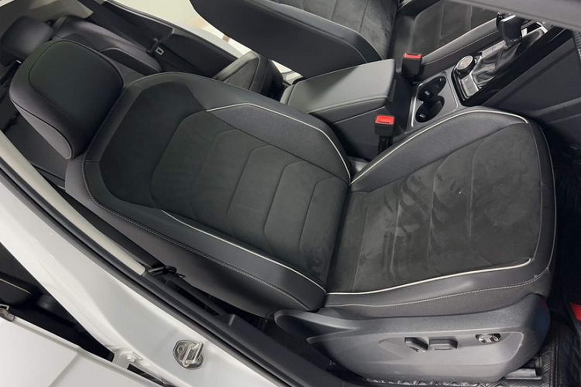 Used Volkswagen Tayron 2020 380TSI Four-Wheel Drive Luxury Connect Pro Edition Interior 9