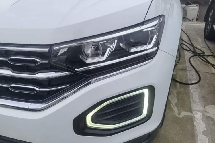 Used Volkswagen Tayron 2020 330TSI Two-Wheel Drive Luxury Connected Pro Edition Left Front Headlight