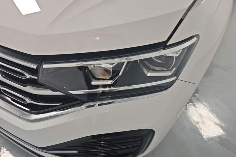 Used Volkswagen Tayron 2020 380TSI All-Wheel Drive R-Line Connected Version Left Front Headlight