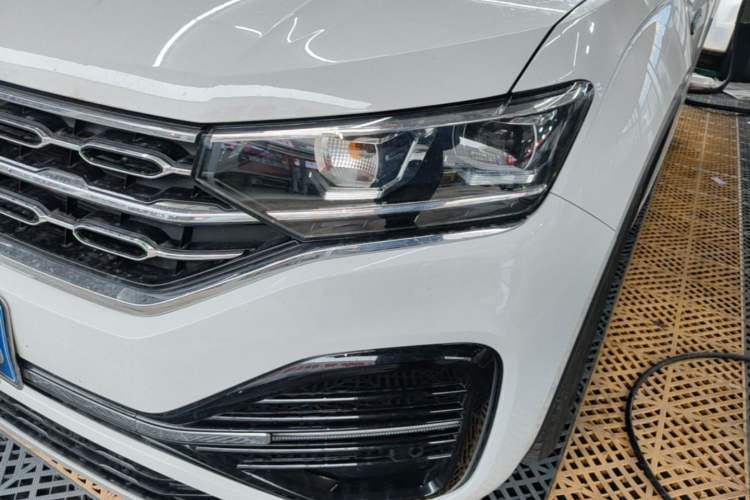 Used Volkswagen Tayron 2020 380TSI All-Wheel Drive R-Line Connected Version Left Front Headlight