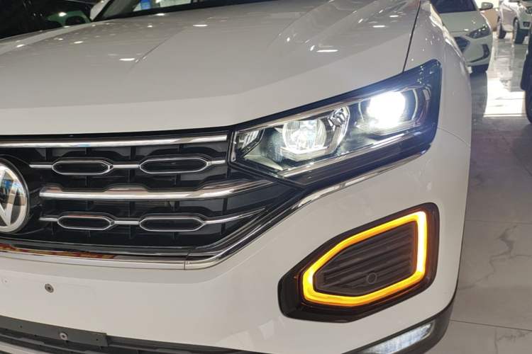 Used Volkswagen Tayron 2020 330TSI Two-Wheel Drive Luxury Connected Pro Edition Left Front Headlight