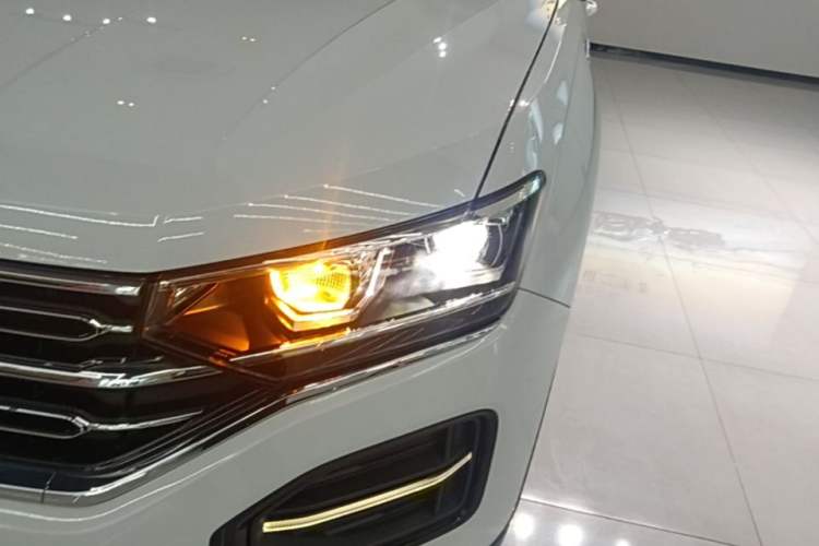 Used Volkswagen Tayron 2020 330TSI Two-Wheel Drive Luxury Smart Connectivity Version Left Front Headlight