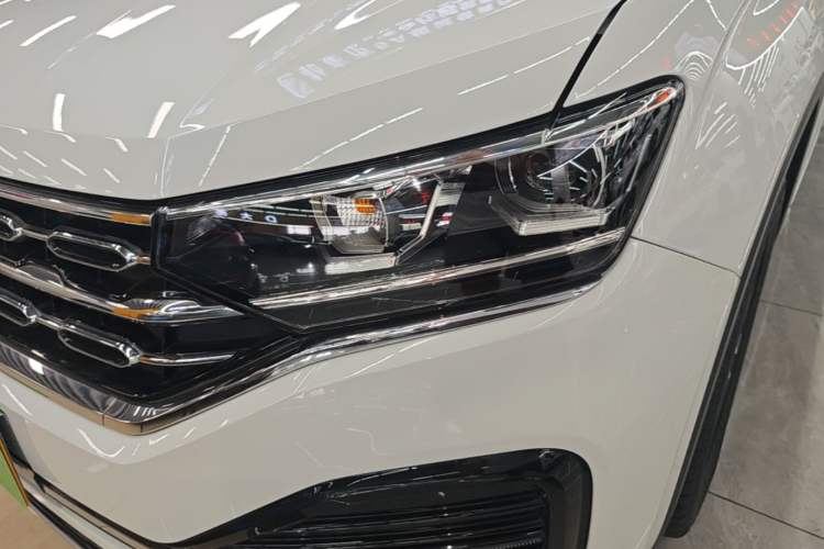 Used Volkswagen Tayron 2020 380TSI All-Wheel Drive R-Line Connected Version Left Front Headlight