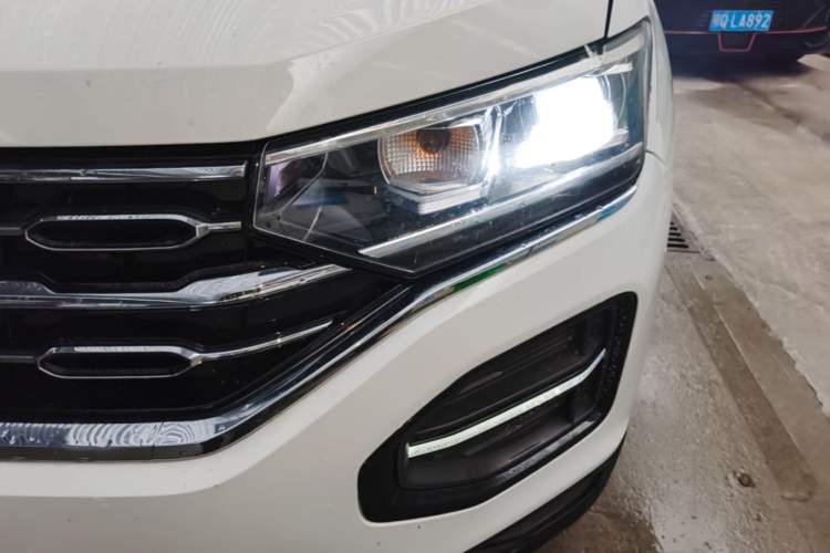 Used Volkswagen Tayron 2020 330TSI Two-Wheel Drive Luxury Smart Connectivity Version Left Front Headlight