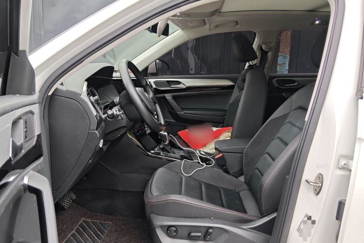 Used Volkswagen Tayron 2020 280TSI Two-Wheel Drive Luxury Connect Edition Left Front Seat