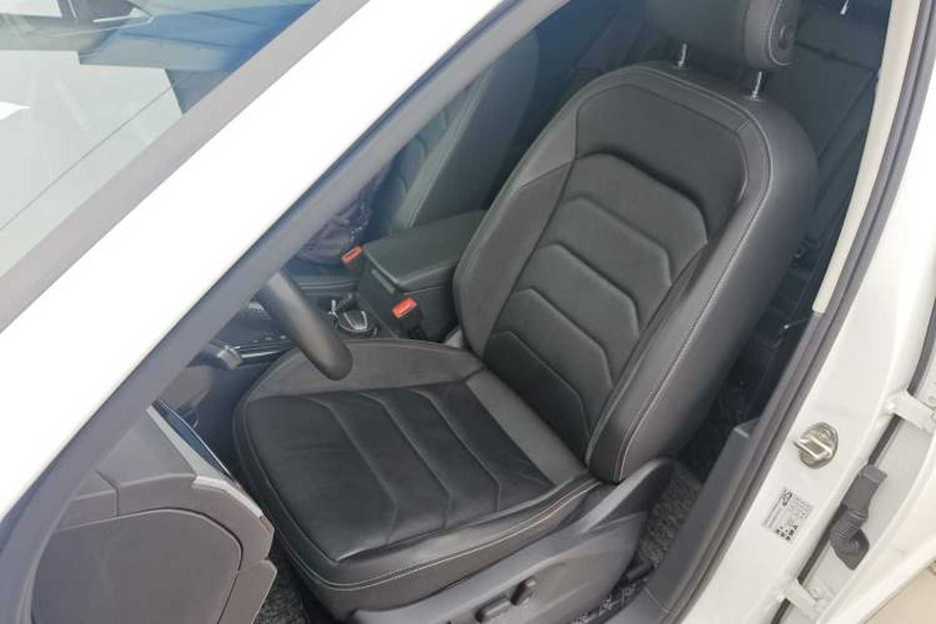 Used Volkswagen Tayron 2020 330TSI Two-Wheel Drive Luxury Smart Connectivity Version Left Front Seat