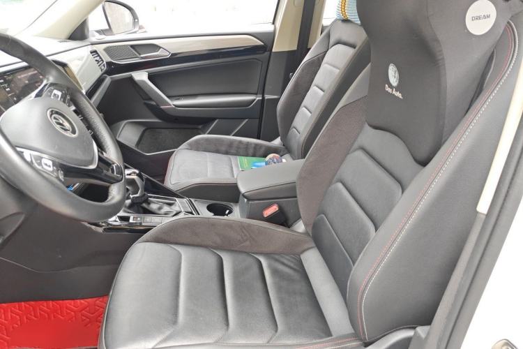 Used Volkswagen Tayron 2020 330TSI Two-Wheel Drive Luxury Smart Connectivity Version Left Front Seat