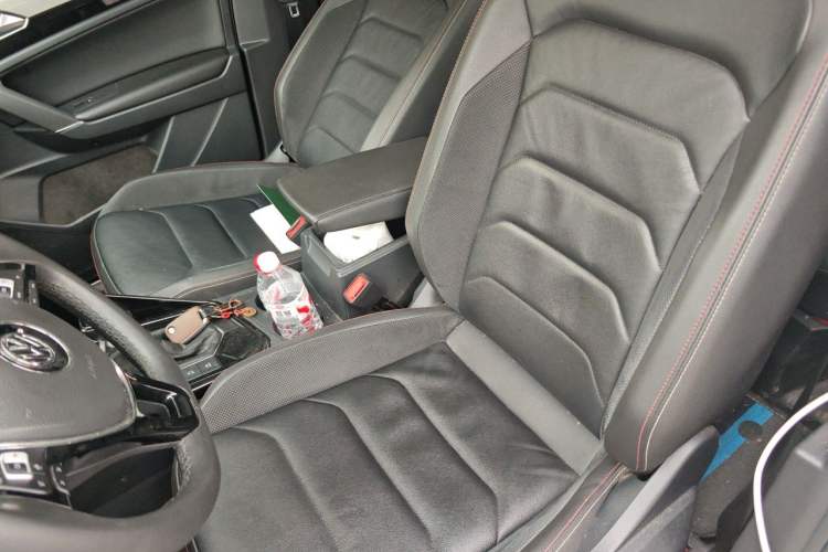 Used Volkswagen Tayron 2020 280TSI Two-Wheel Drive Luxury Connect Edition Left Front Seat