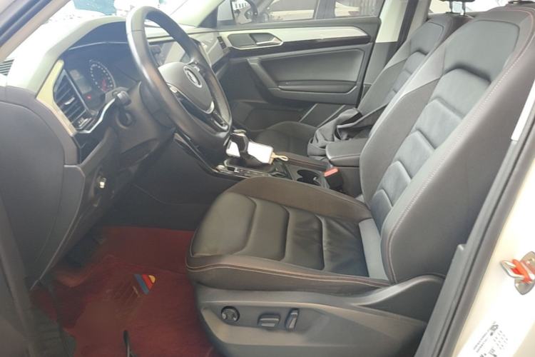 Used Volkswagen Tayron 2020 330TSI Two-Wheel Drive Luxury Smart Connectivity Version Left Front Seat