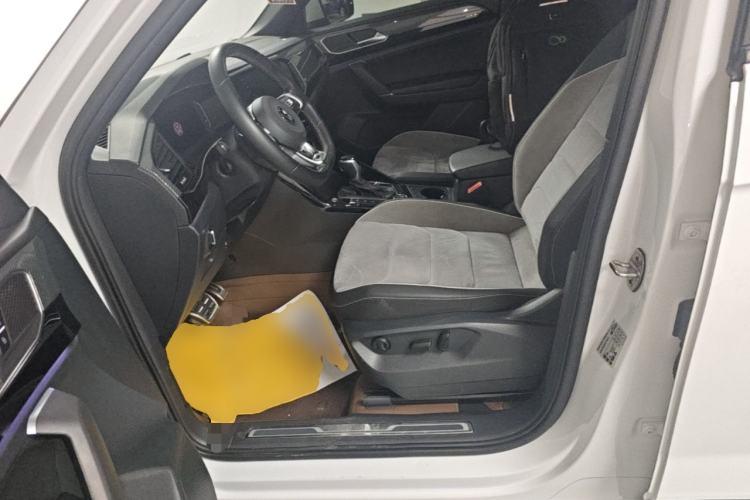 Used Volkswagen Tayron 2020 380TSI All-Wheel Drive R-Line Connected Version Left Front Seat