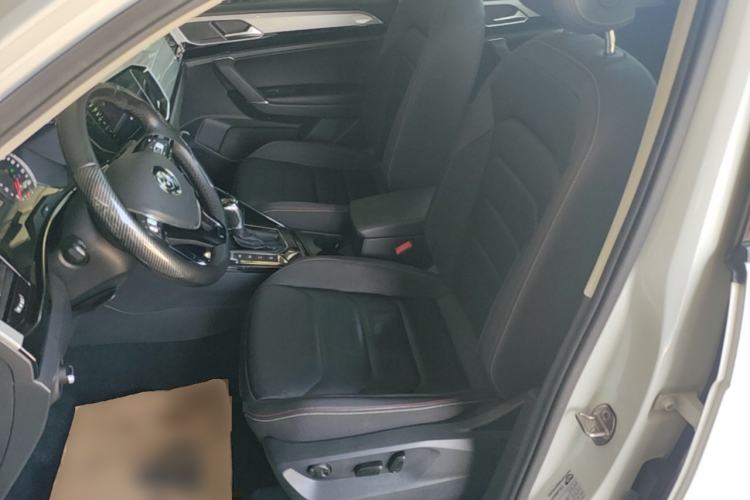 Used Volkswagen Tayron 2020 330TSI Two-Wheel Drive Luxury Smart Connectivity Version Left Front Seat