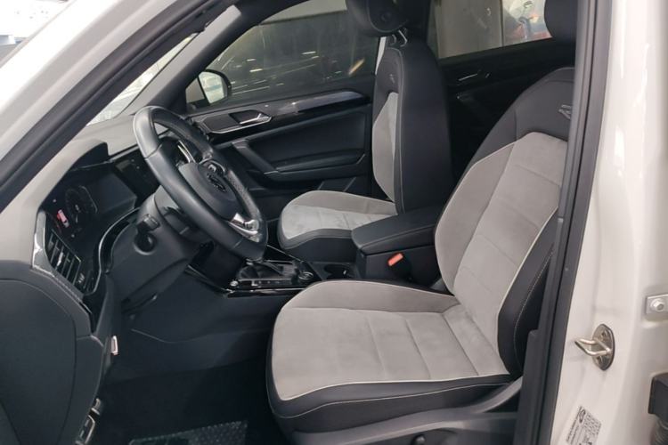 Used Volkswagen Tayron 2020 380TSI All-Wheel Drive R-Line Connected Version Left Front Seat