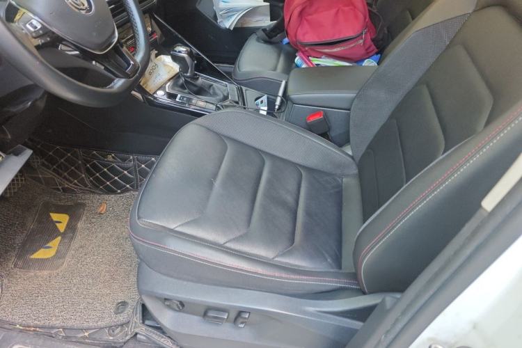 Used Volkswagen Tayron 2020 330TSI Two-Wheel Drive Luxury Smart Connectivity Version Left Front Seat