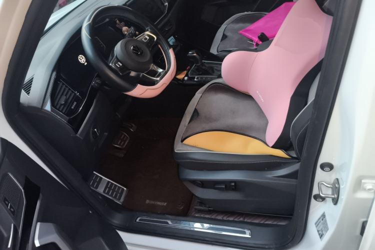 Used Volkswagen Tayron 2020 380TSI All-Wheel Drive R-Line Connected Version Left Front Seat