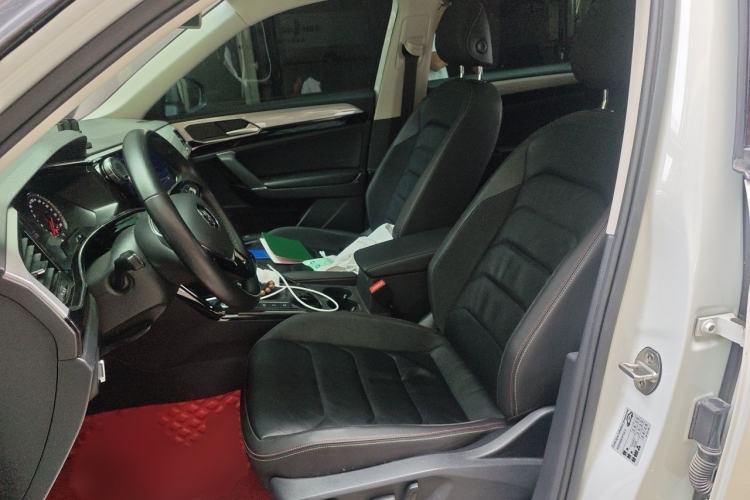 Used Volkswagen Tayron 2020 280TSI Two-Wheel Drive Luxury Connect Edition Left Front Seat