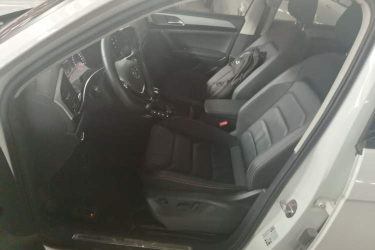 Used Volkswagen Tayron 2020 330TSI Two-Wheel Drive Luxury Smart Connectivity Version Left Front Seat