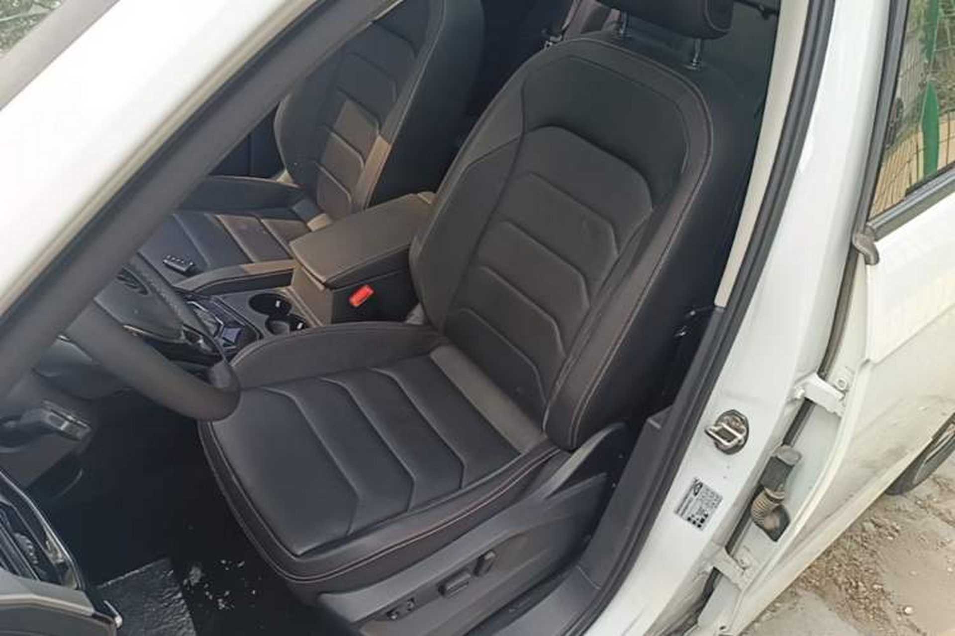Used Volkswagen Tayron 2020 330TSI Two-Wheel Drive Luxury Smart Connectivity Version Left Front Seat