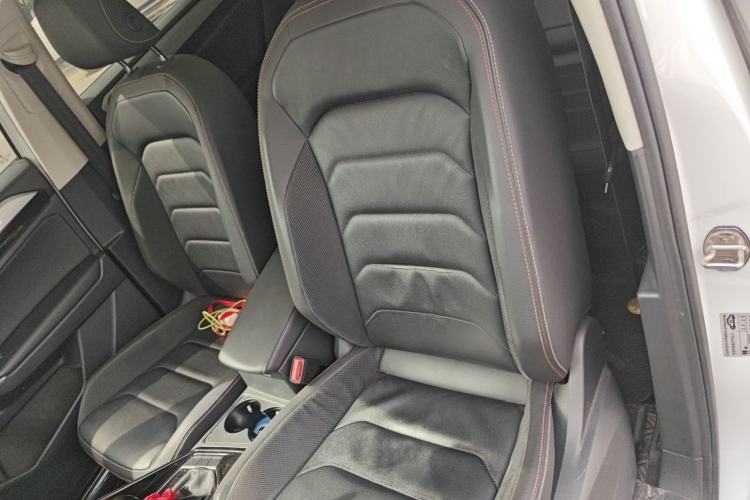 Used Volkswagen Tayron 2020 330TSI Two-Wheel Drive Luxury Smart Connectivity Version Left Front Seat