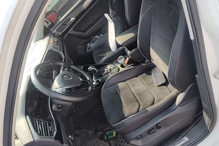 Used Volkswagen Tayron 2020 330TSI Two-Wheel Drive Luxury Smart Connectivity Version Left Front Seat