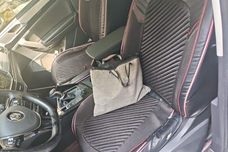 Used Volkswagen Tayron 2020 330TSI Two-Wheel Drive Luxury Smart Connectivity Version Left Front Seat