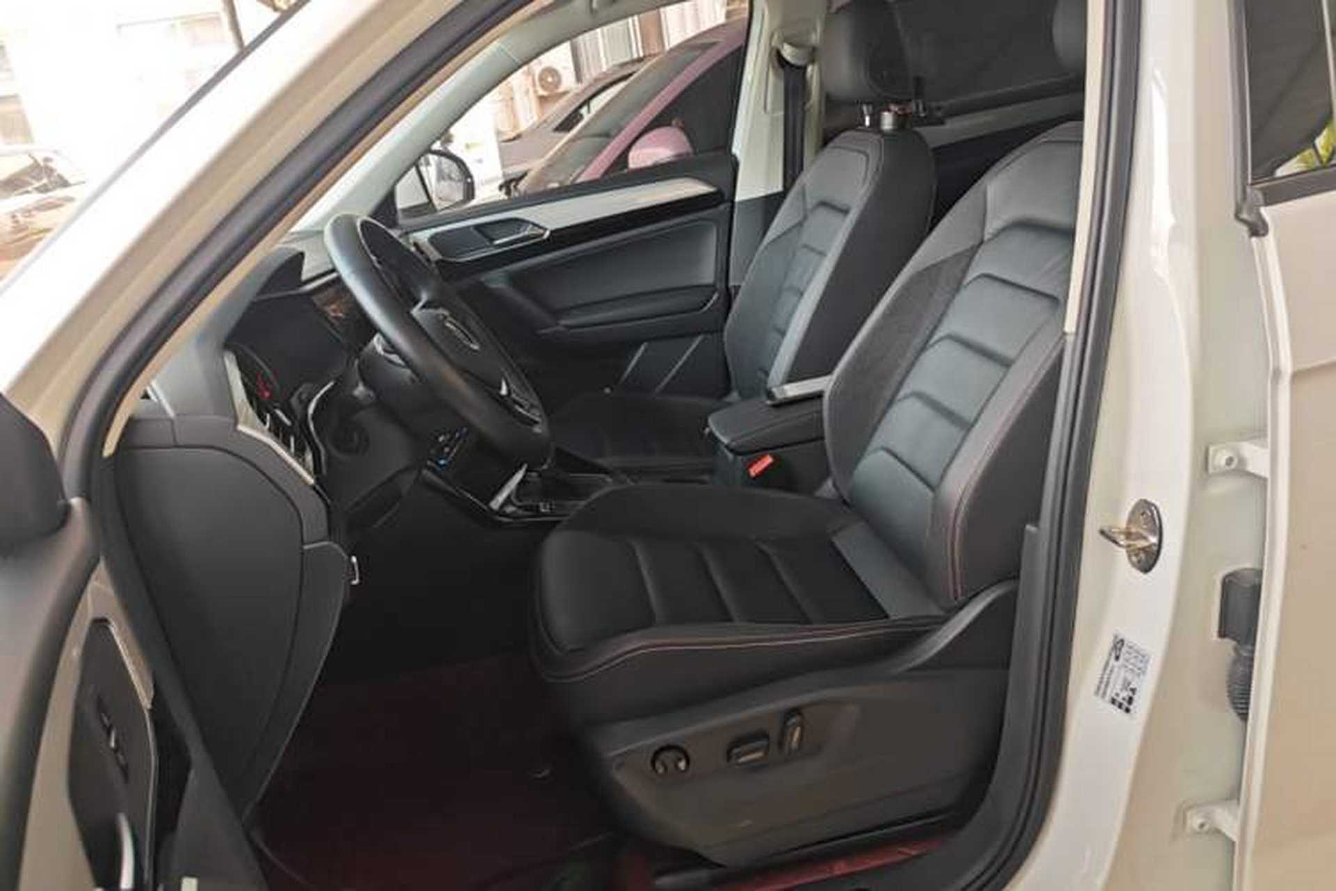 Used Volkswagen Tayron 2020 330TSI Two-Wheel Drive Luxury Smart Connectivity Version Left Front Seat