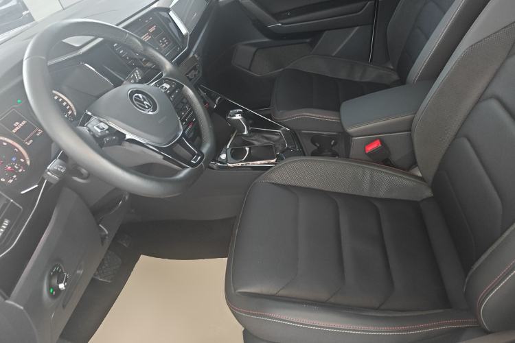 Used Volkswagen Tayron 2020 330TSI Two-Wheel Drive Luxury Smart Connectivity Version Left Front Seat