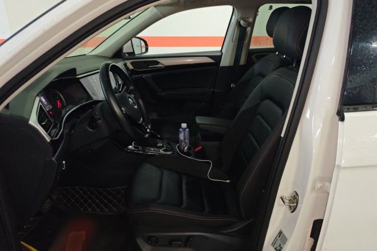 Used Volkswagen Tayron 2020 330TSI Two-Wheel Drive Luxury Smart Connectivity Version Left Front Seat