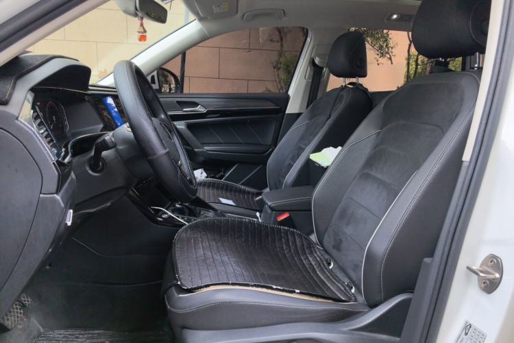 Used Volkswagen Tayron 2020 330TSI Two-Wheel Drive Luxury Connected Pro Edition Left Front Seat