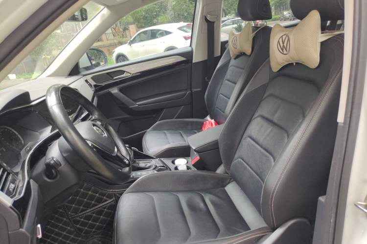 Used Volkswagen Tayron 2020 330TSI Two-Wheel Drive Luxury Smart Connectivity Version Left Front Seat