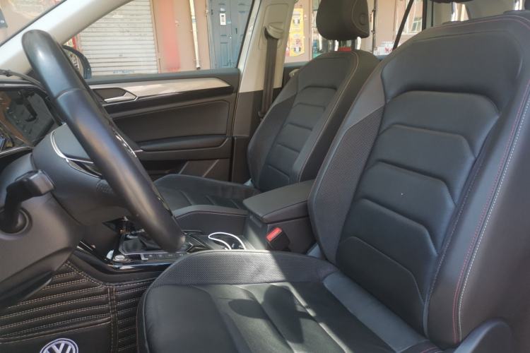 Used Volkswagen Tayron 2020 330TSI Two-Wheel Drive Luxury Smart Connectivity Version Left Front Seat