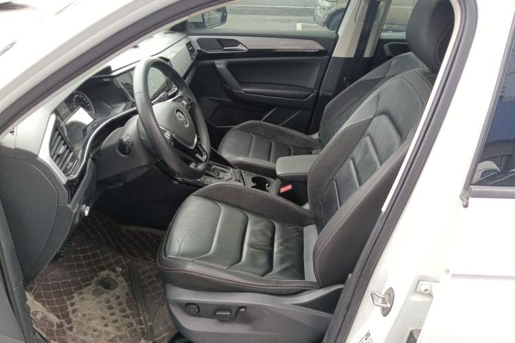 Used Volkswagen Tayron 2020 330TSI Two-Wheel Drive Luxury Smart Connectivity Version Left Front Seat