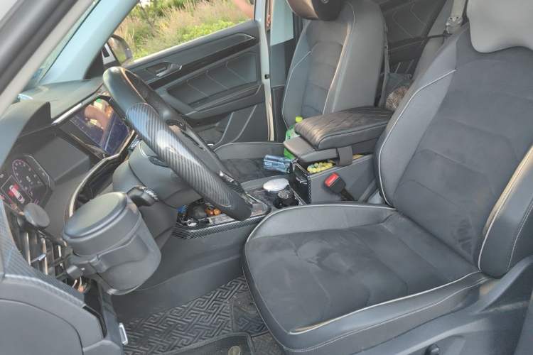 Used Volkswagen Tayron 2020 330TSI Two-Wheel Drive Luxury Connected Pro Edition Left Front Seat