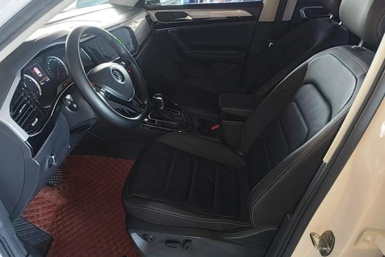 Used Volkswagen Tayron 2020 330TSI Two-Wheel Drive Luxury Smart Connectivity Version Left Front Seat
