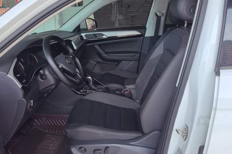 Used Volkswagen Tayron 2020 330TSI Two-Wheel Drive Luxury Smart Connectivity Version Left Front Seat