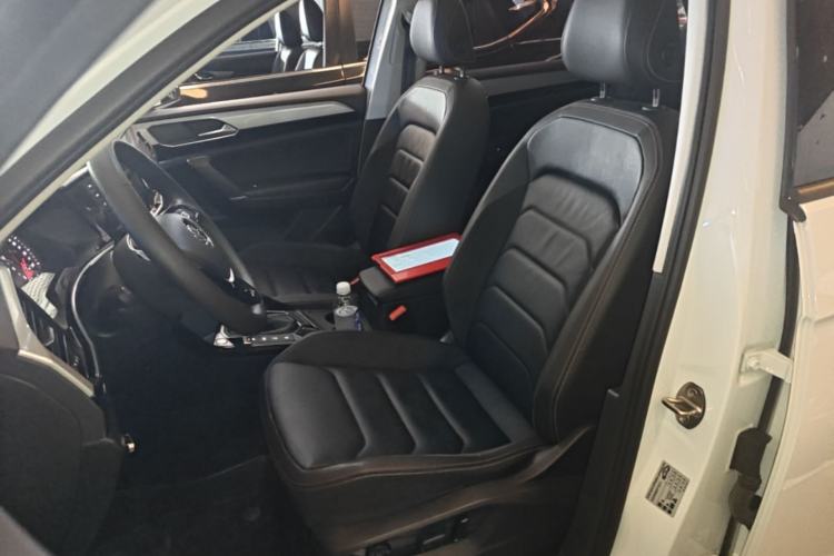 Used Volkswagen Tayron 2020 330TSI Two-Wheel Drive Luxury Smart Connectivity Version Left Front Seat