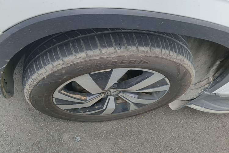 Used Volkswagen Tayron 2020 280TSI Two-Wheel Drive Luxury Connect Edition Left Front Wheel Hub