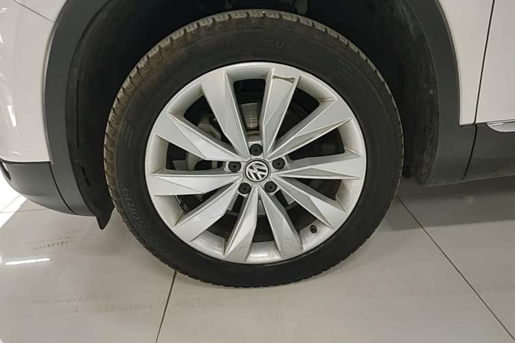 Used Volkswagen Tayron 2020 380TSI Four-Wheel Drive Luxury Connect Pro Edition Left Front Wheel Hub