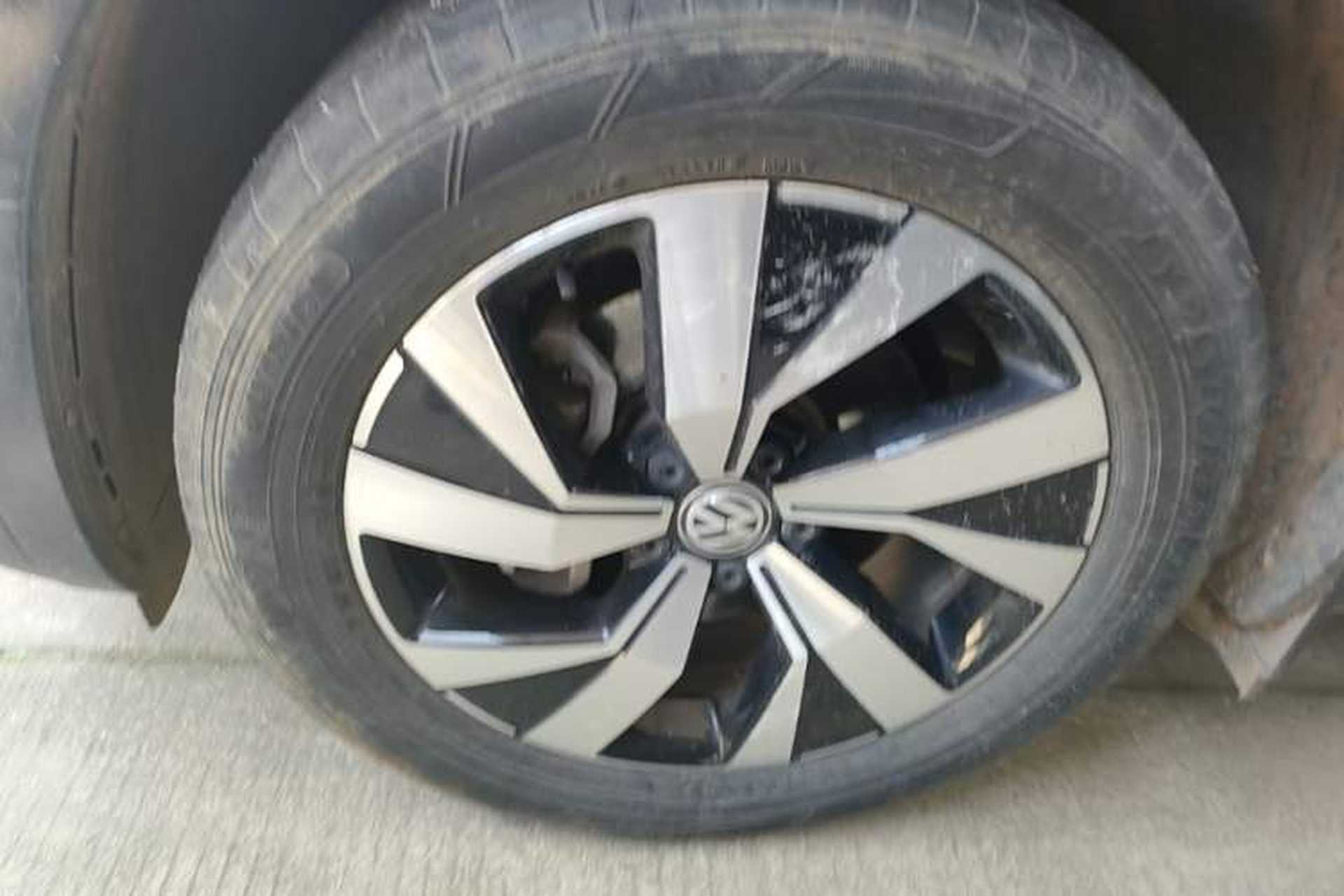 Used Volkswagen Tayron 2020 330TSI Two-Wheel Drive Luxury Smart Connectivity Version Left Front Wheel Hub