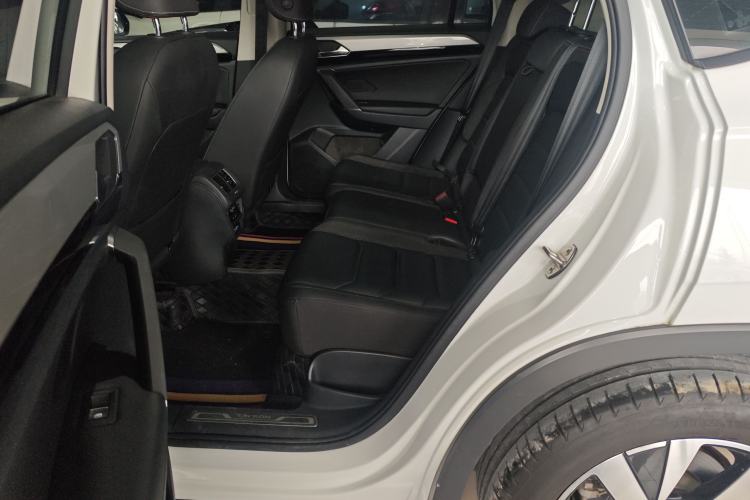 Used Volkswagen Tayron 2020 330TSI Two-Wheel Drive Luxury Smart Connectivity Version Left Rear Seat