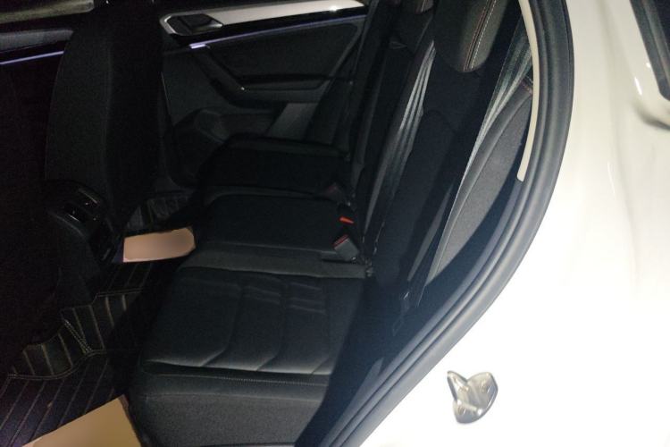 Used Volkswagen Tayron 2020 330TSI Two-Wheel Drive Luxury Smart Connectivity Version Left Rear Seat