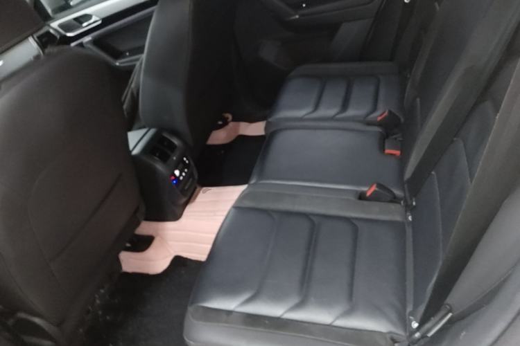 Used Volkswagen Tayron 2020 280TSI Two-Wheel Drive Luxury Connect Edition Left Rear Seat