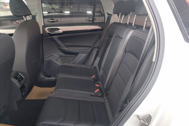 Used Volkswagen Tayron 2020 330TSI Two-Wheel Drive Luxury Smart Connectivity Version Left Rear Seat