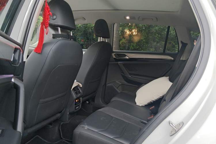 Used Volkswagen Tayron 2020 330TSI Two-Wheel Drive Luxury Smart Connectivity Version Left Rear Seat