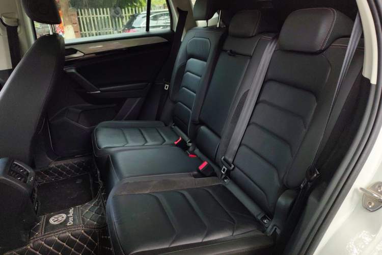 Used Volkswagen Tayron 2020 330TSI Two-Wheel Drive Luxury Smart Connectivity Version Left Rear Seat