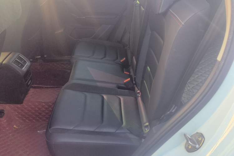 Used Volkswagen Tayron 2020 330TSI Two-Wheel Drive Luxury Smart Connectivity Version Left Rear Seat