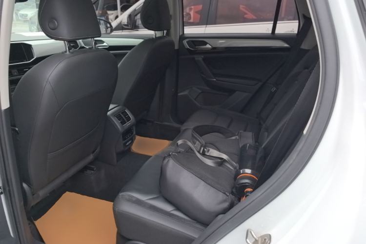 Used Volkswagen Tayron 2020 330TSI Two-Wheel Drive Luxury Smart Connectivity Version Left Rear Seat
