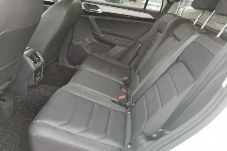 Used Volkswagen Tayron 2020 330TSI Two-Wheel Drive Luxury Smart Connectivity Version Left Rear Seat