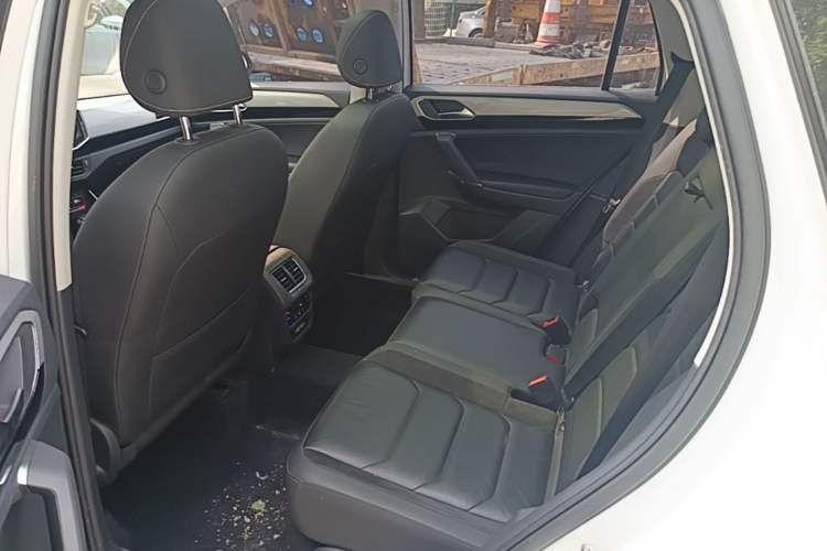 Used Volkswagen Tayron 2020 330TSI Two-Wheel Drive Luxury Smart Connectivity Version Left Rear Seat