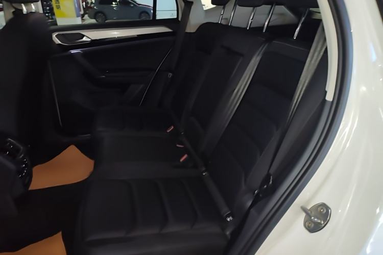 Used Volkswagen Tayron 2020 330TSI Two-Wheel Drive Luxury Smart Connectivity Version Left Rear Seat